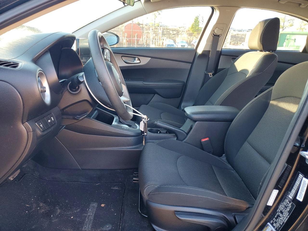 2021 KIA Forte fe