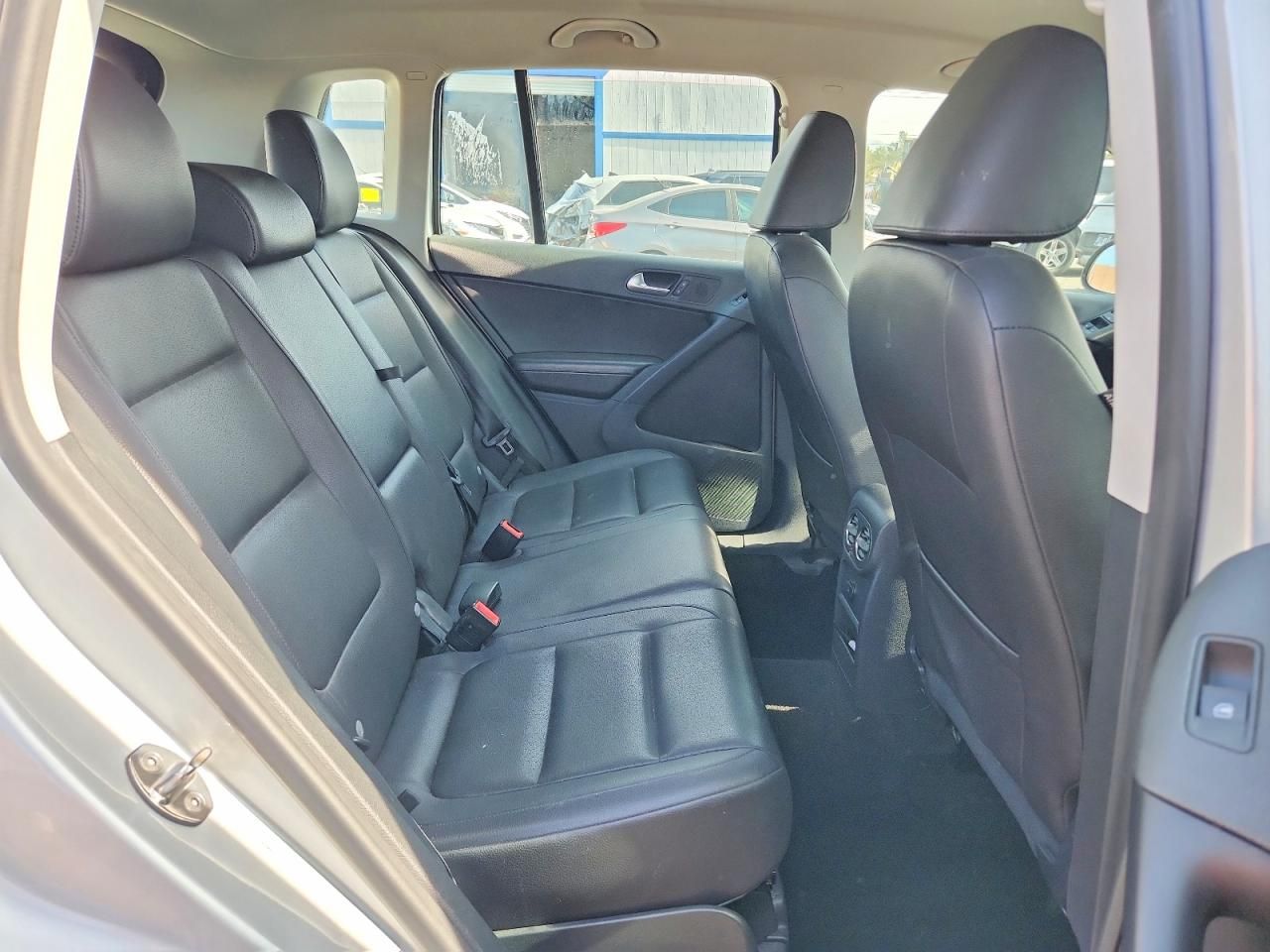 2017 Volkswagen Tiguan s