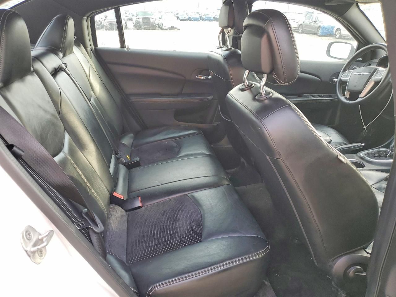 2013 Chrysler 200 Limited