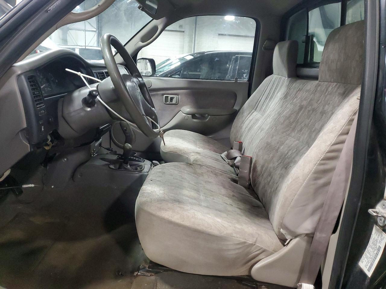 2002 Toyota Tacoma Base