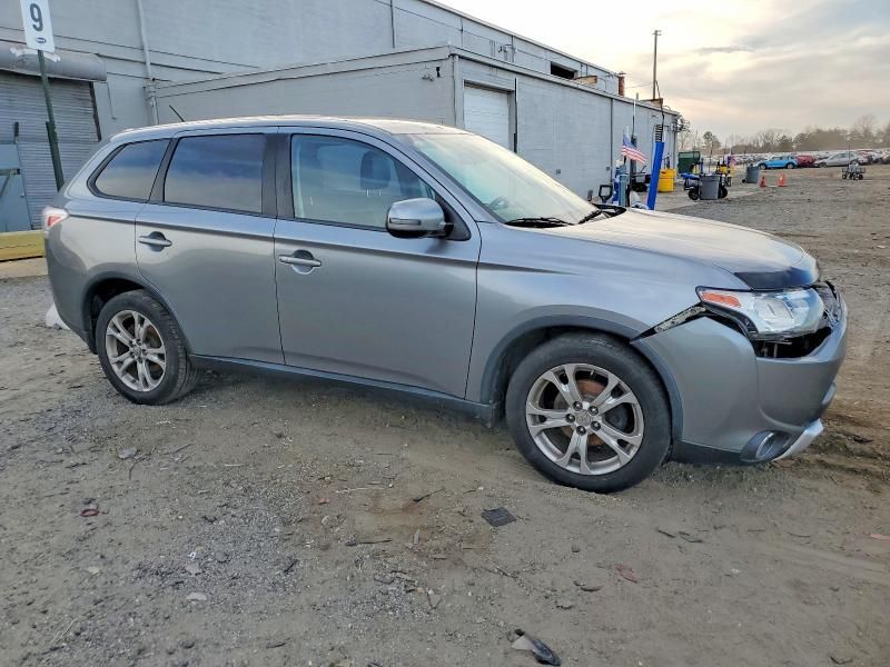 2015 Mitsubishi Outlander se