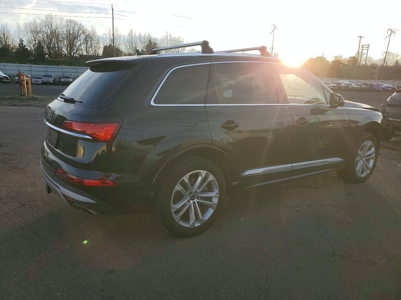 2025 Audi Q7 Premium Plus