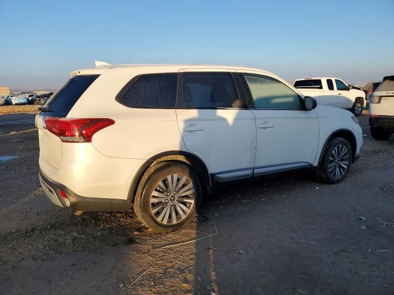 2020 Mitsubishi Outlander se