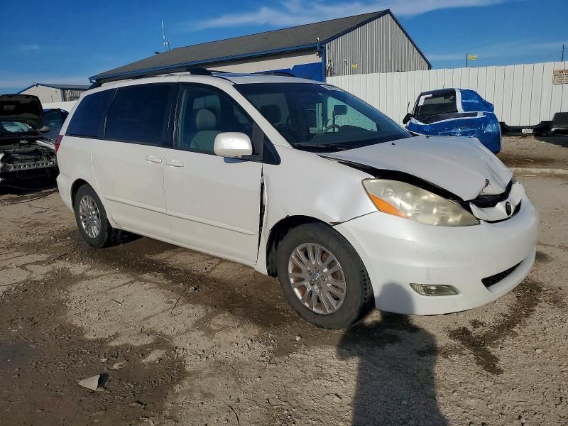 2007 Toyota Sienna xle