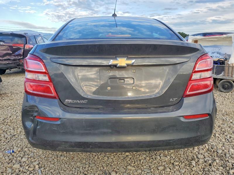 2020 Chevrolet Sonic lt