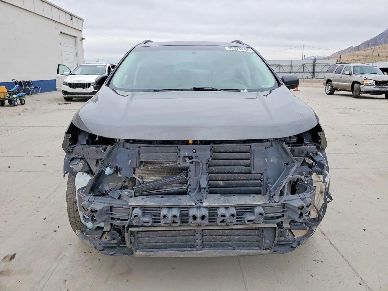 2018 Ford Edge se
