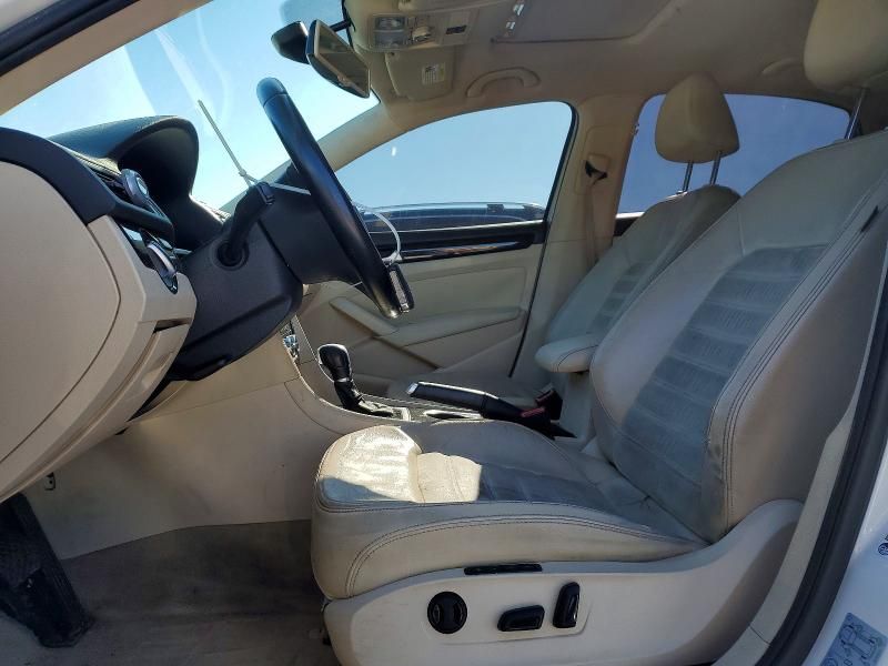 2014 Volkswagen Passat sel