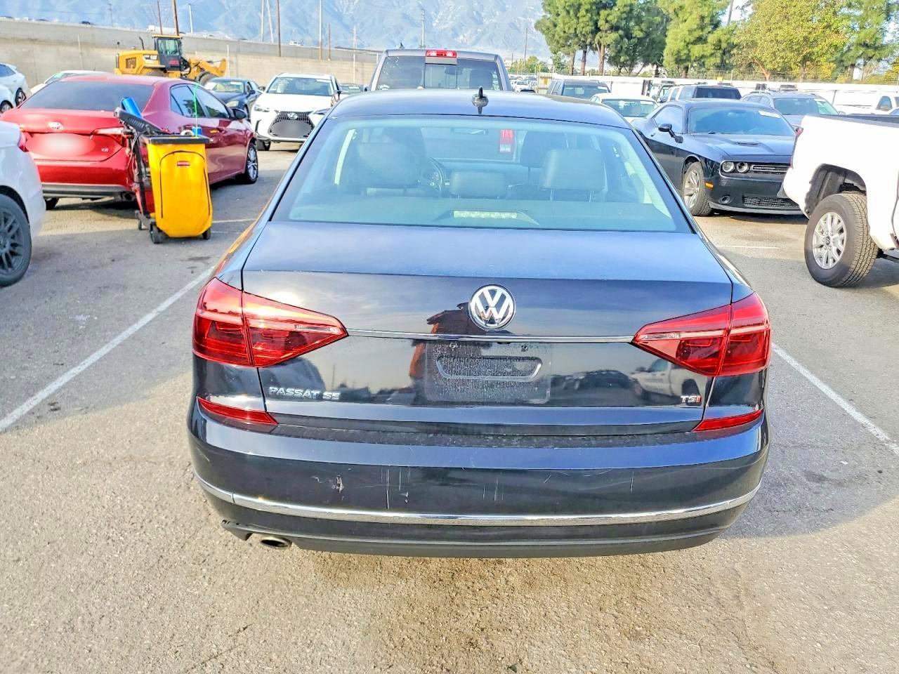 2018 Volkswagen Passat se