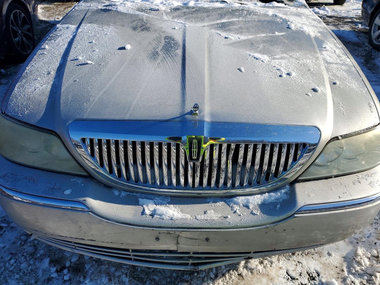 2004 Lincoln Town car Executive