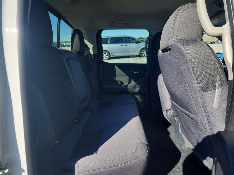 2025 Nissan Frontier s