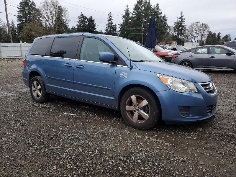 2011 Volkswagen Routan se