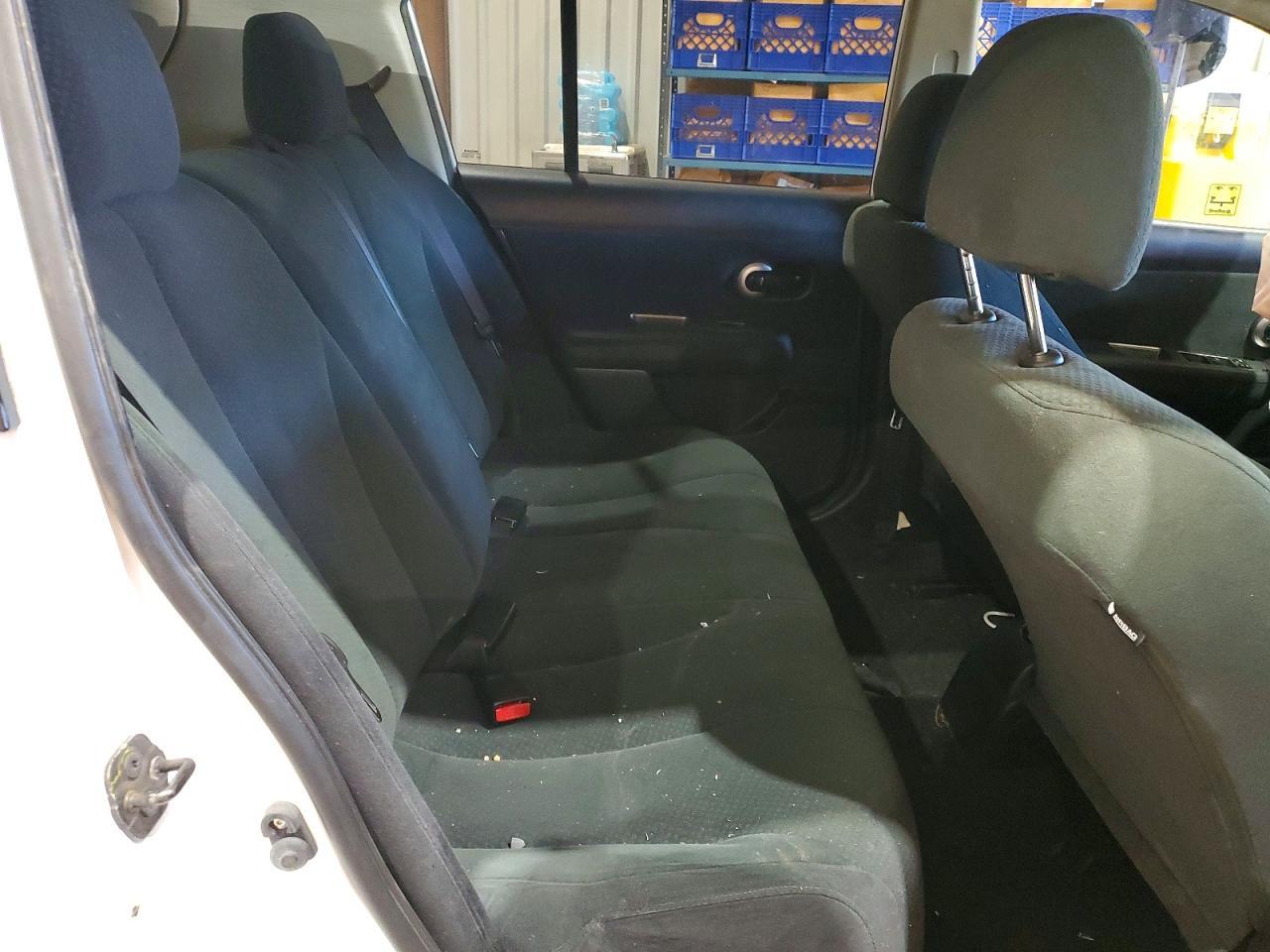 2012 Nissan Versa s