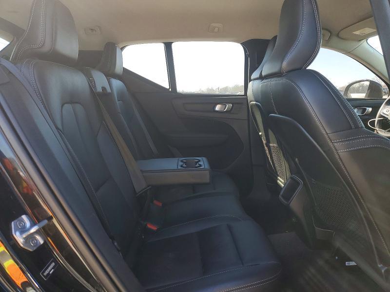 2021 Volvo Xc40 T5 Momentum