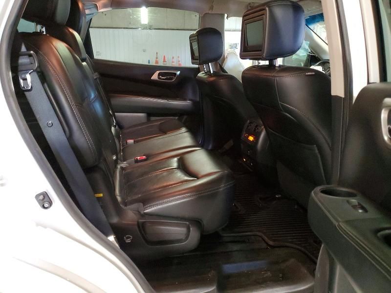 2016 Nissan Pathfinder