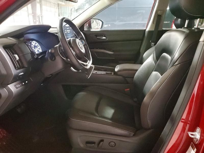 2023 Nissan Pathfinder sl