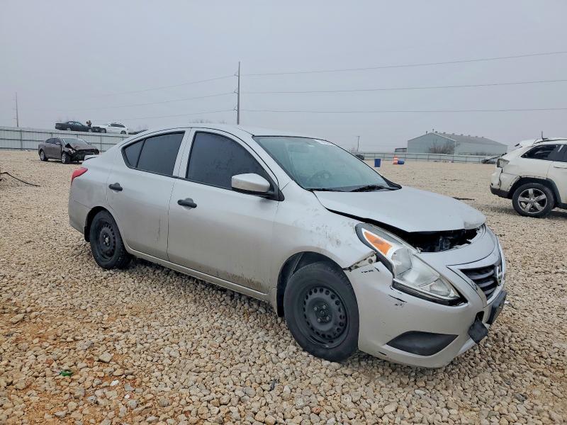 2017 Niss Versa