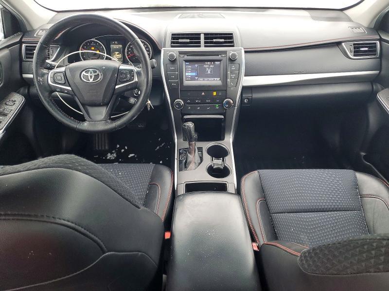 2015 Toyota Camry le