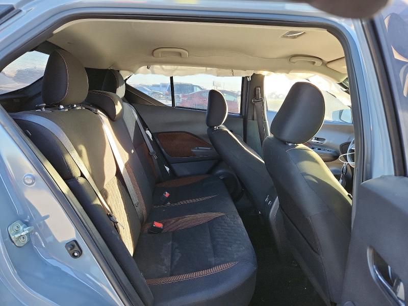 2021 Nissan Kicks sr