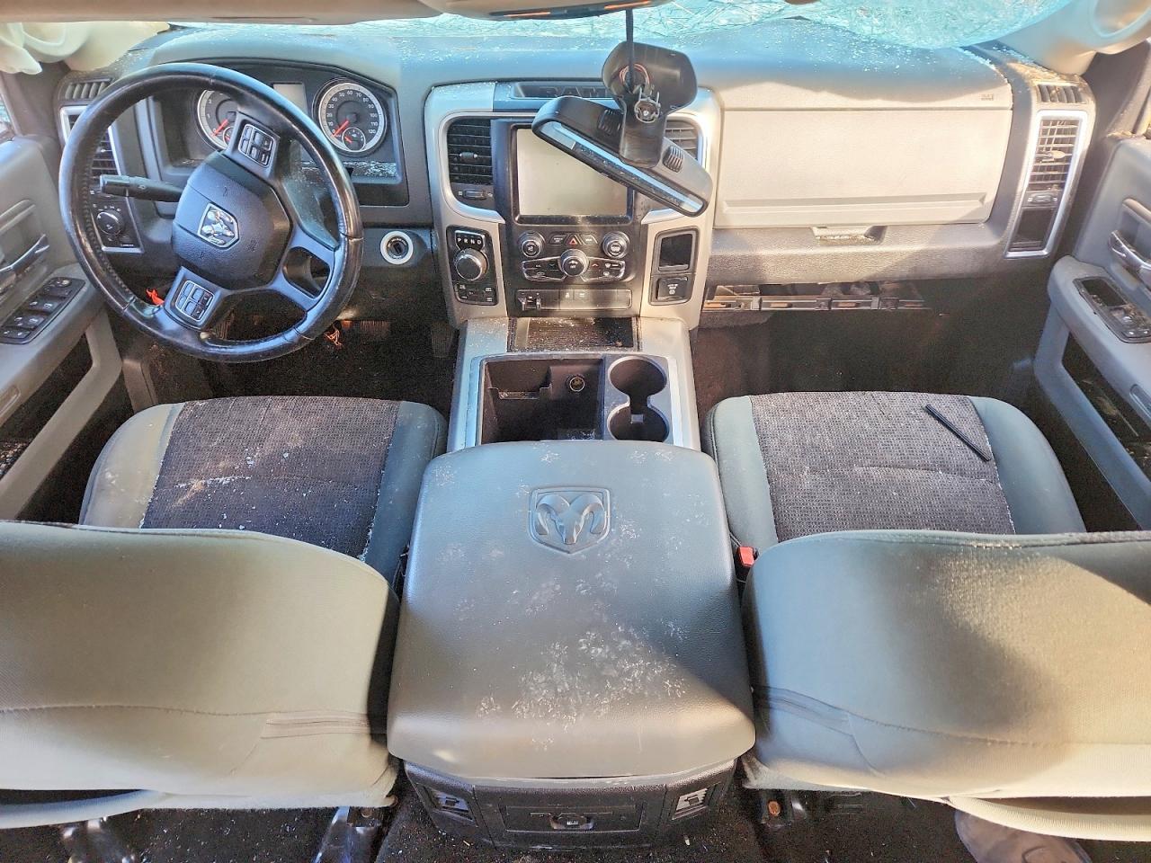 2015 Dodge RAM 1500 SLT
