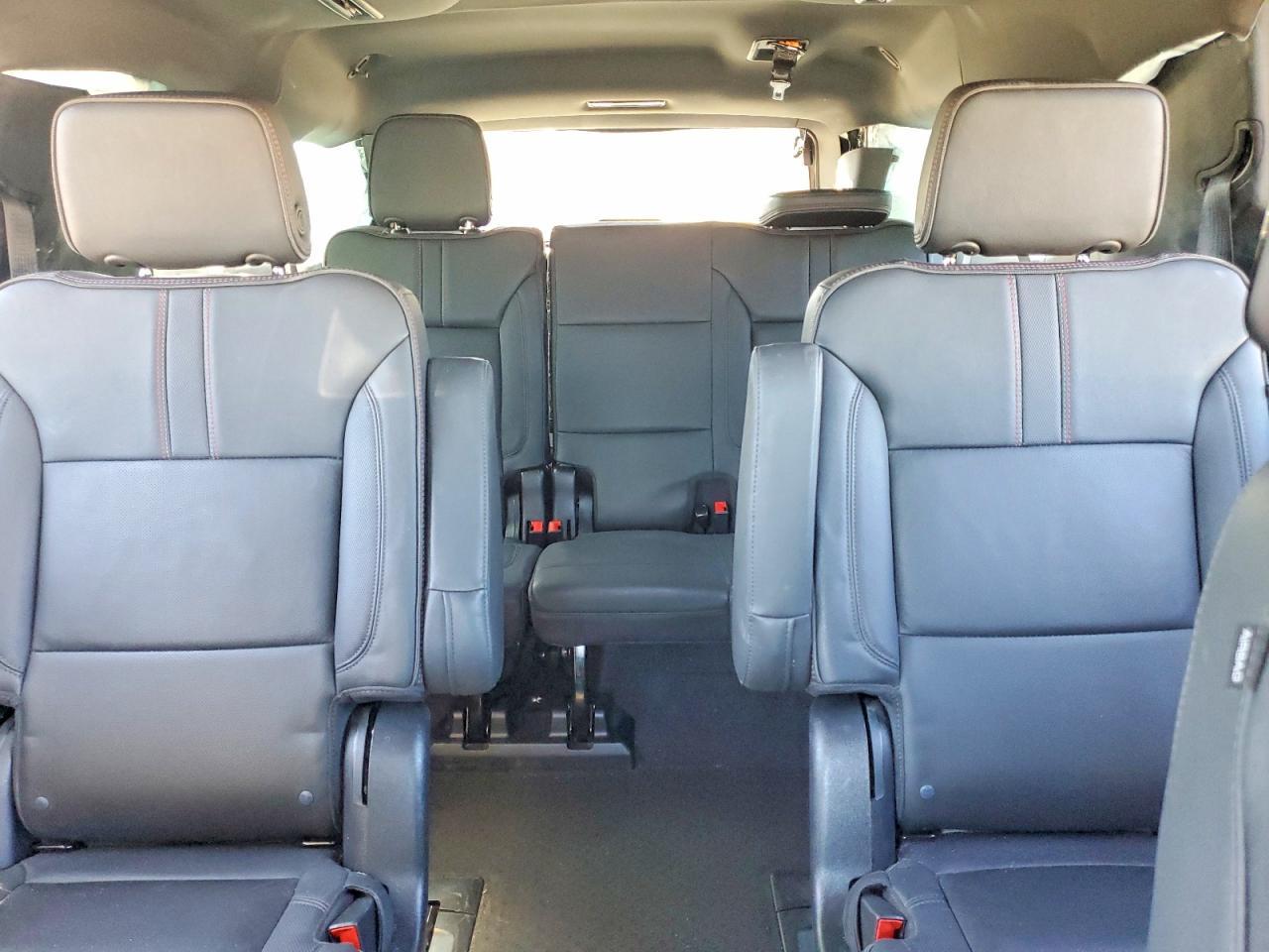 2023 Chevrolet Suburban K1500 rst