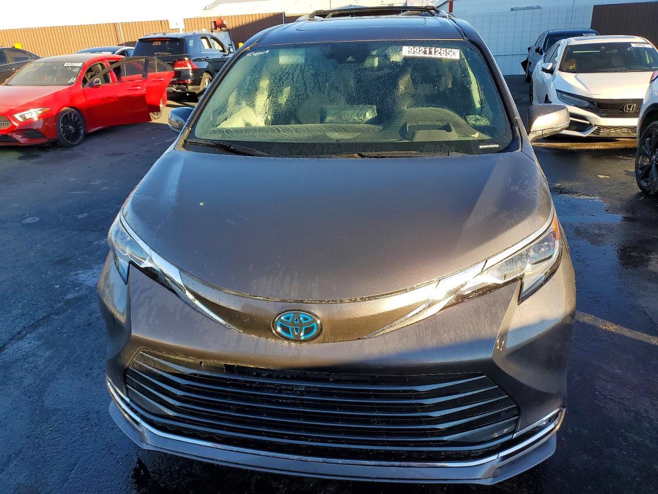 2024 Toyota Sienna Limited