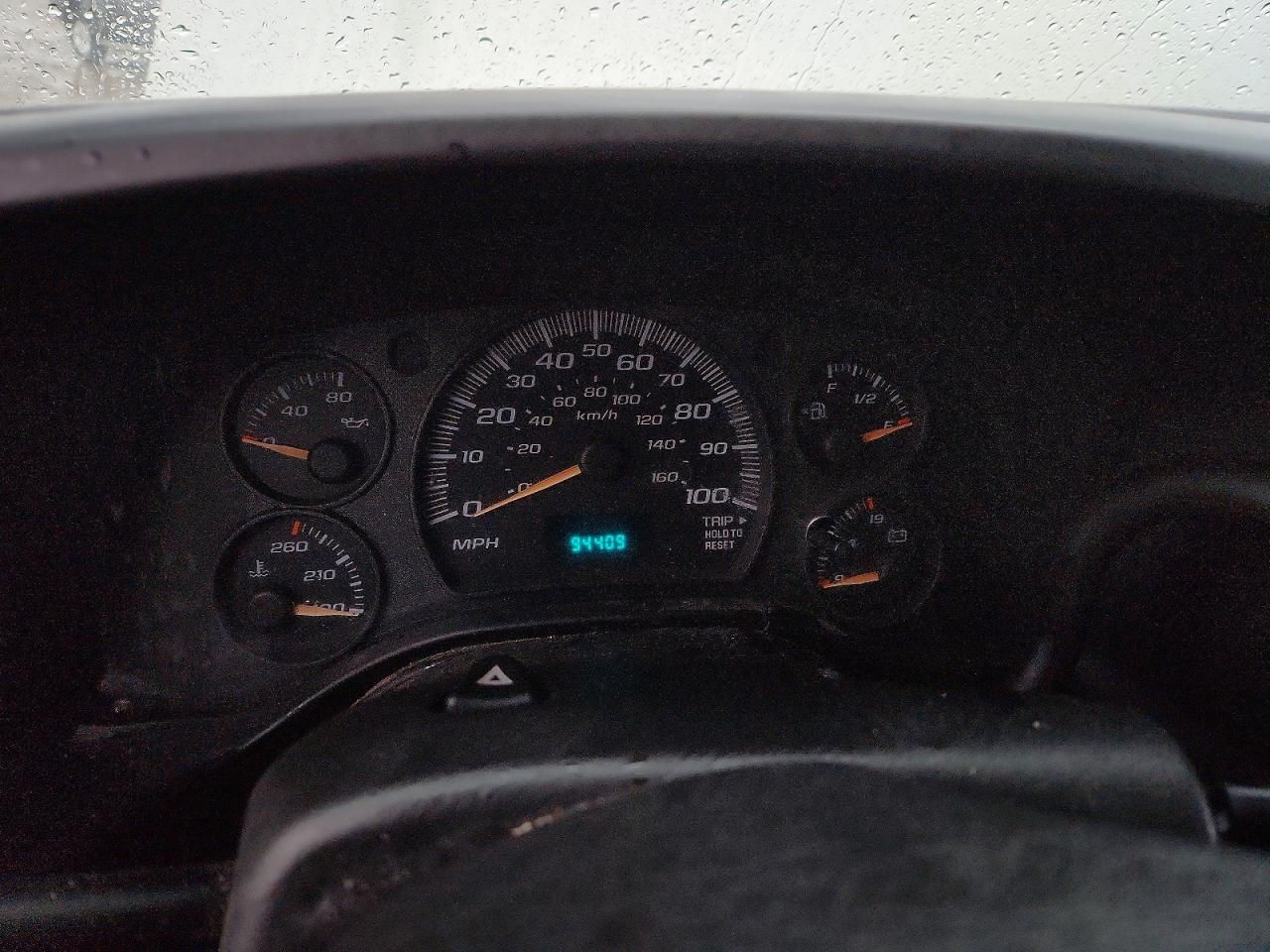 2005 Chev Express Cargo 3500 1