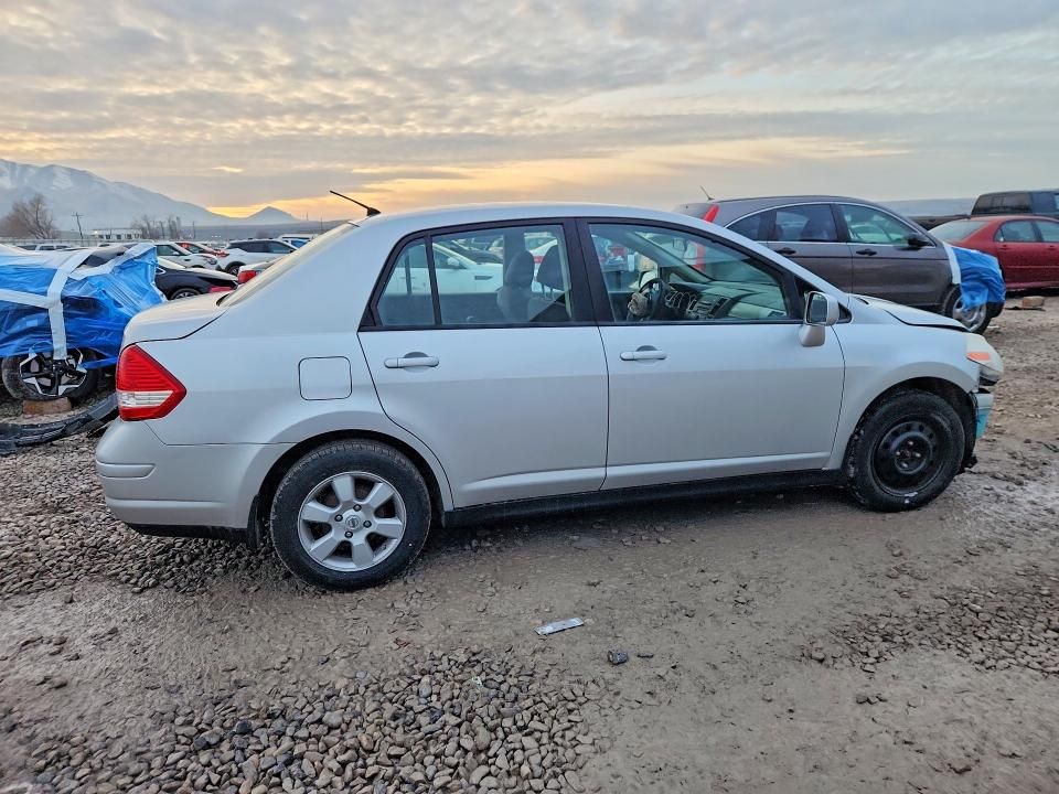 2009 Nissan Versa s