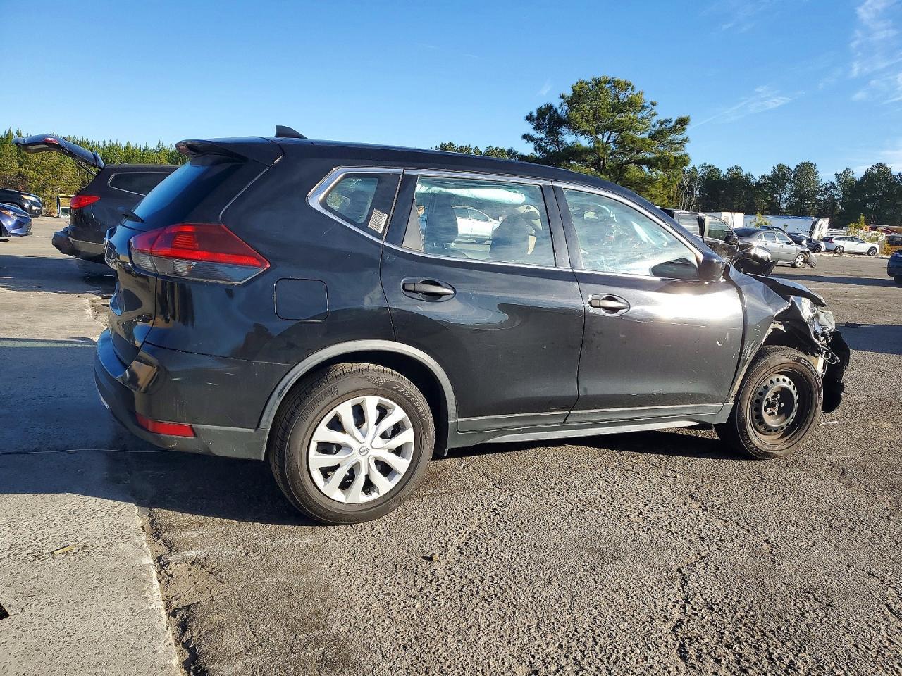2018 Nissan Rogue s