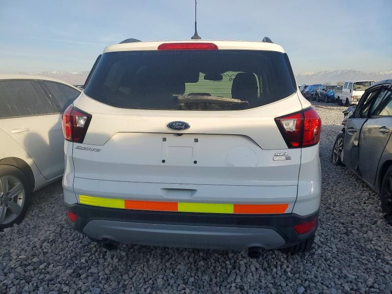 2019 Ford Escape sel