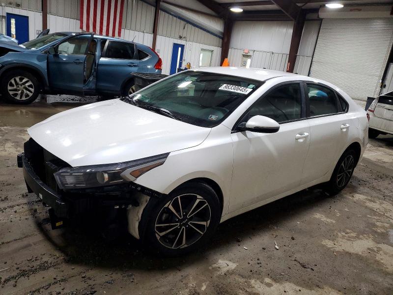 2024 KIA Forte lx