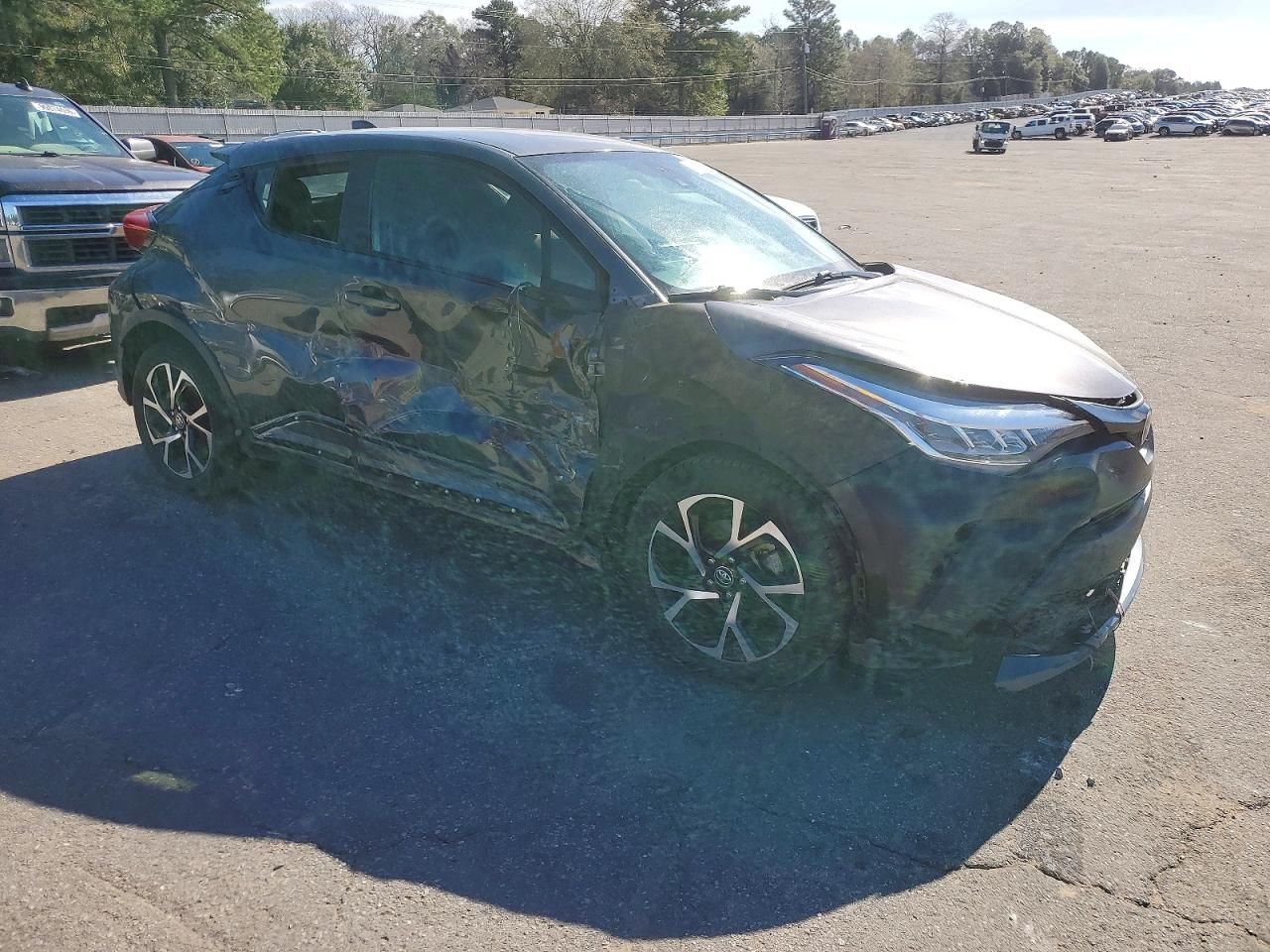 2020 Toyota C-hr xle