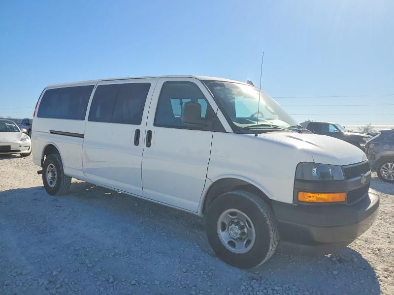 2022 Chevrolet Express G3500 ls