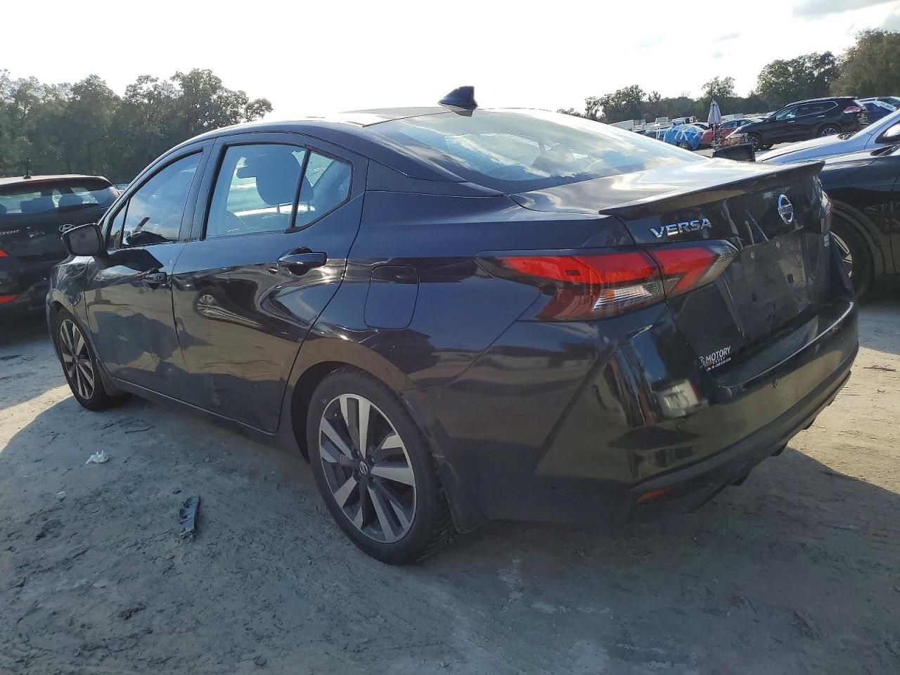 2020 Nissan Versa sr