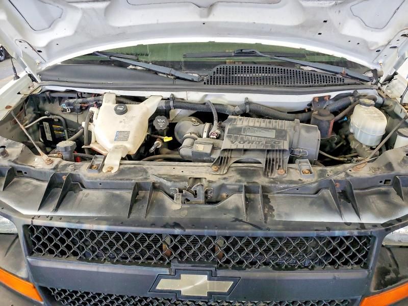 2011 Chevrolet Express G3500 Utility / Service Van