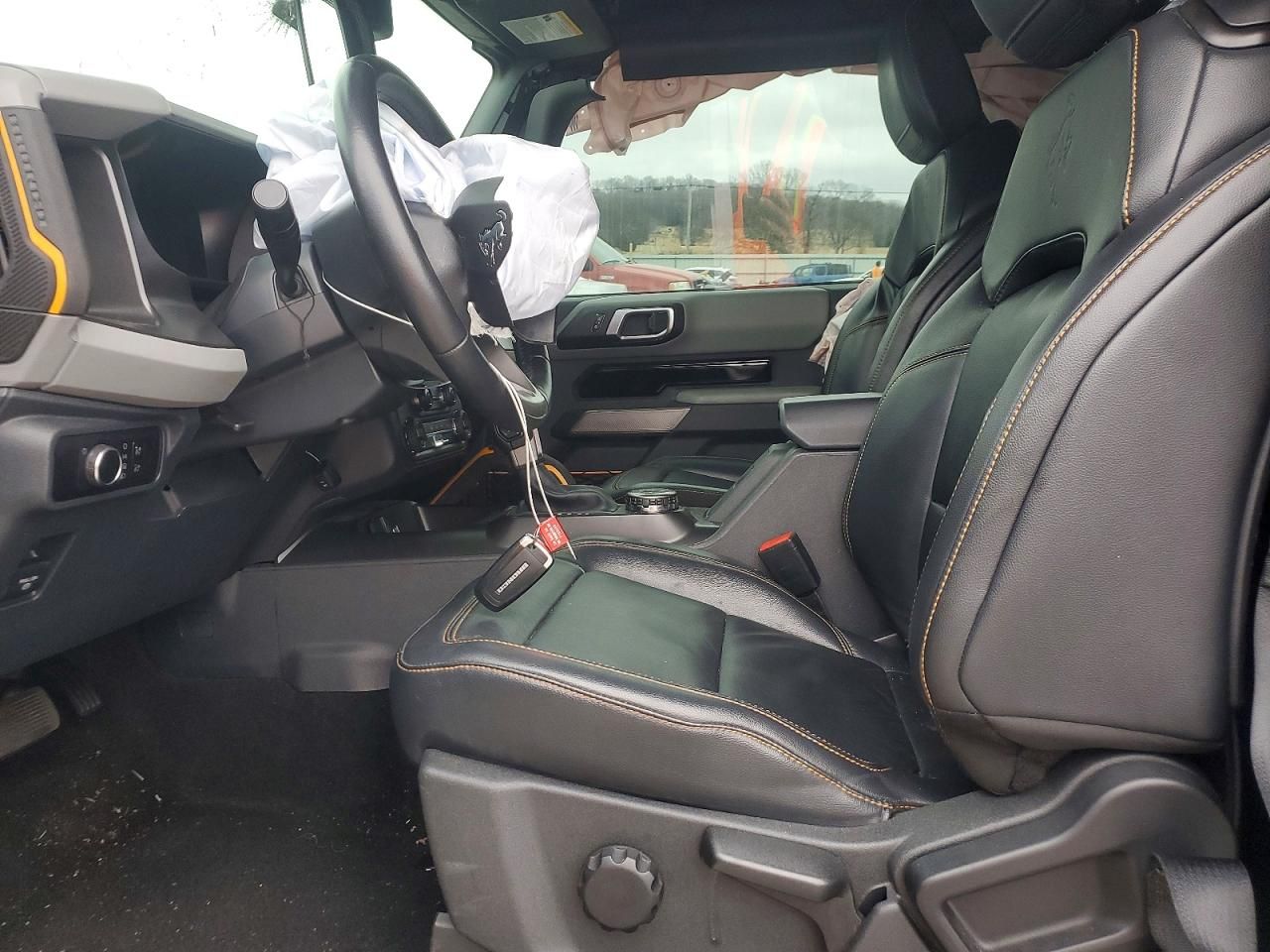 2023 Ford Bronco Base