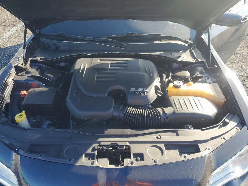 2016 Chrysler 300 Limited