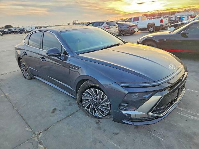 2025 Hyundai Sonata Hybrid Limited