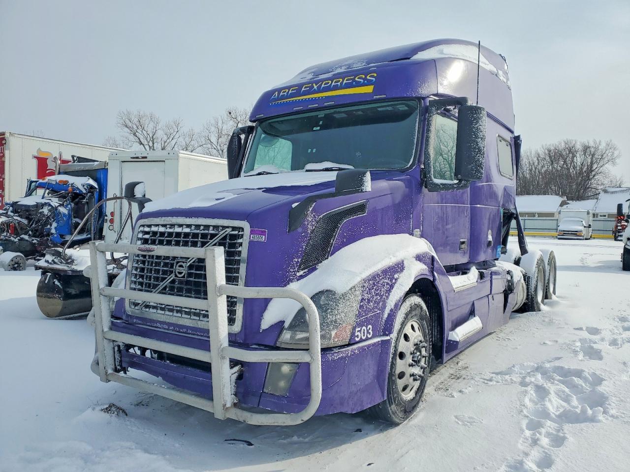 2016 Volvo VNL Semi Truck