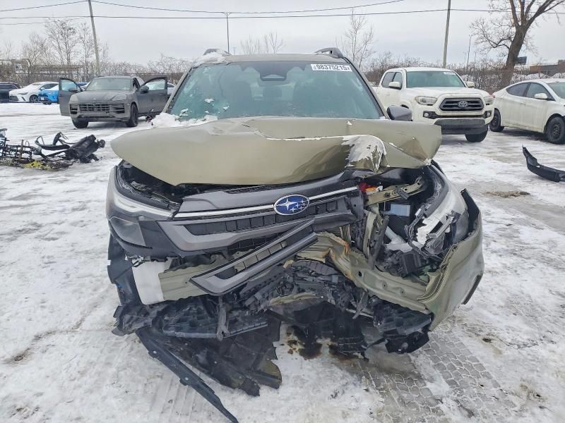2025 Subaru Forester Premium