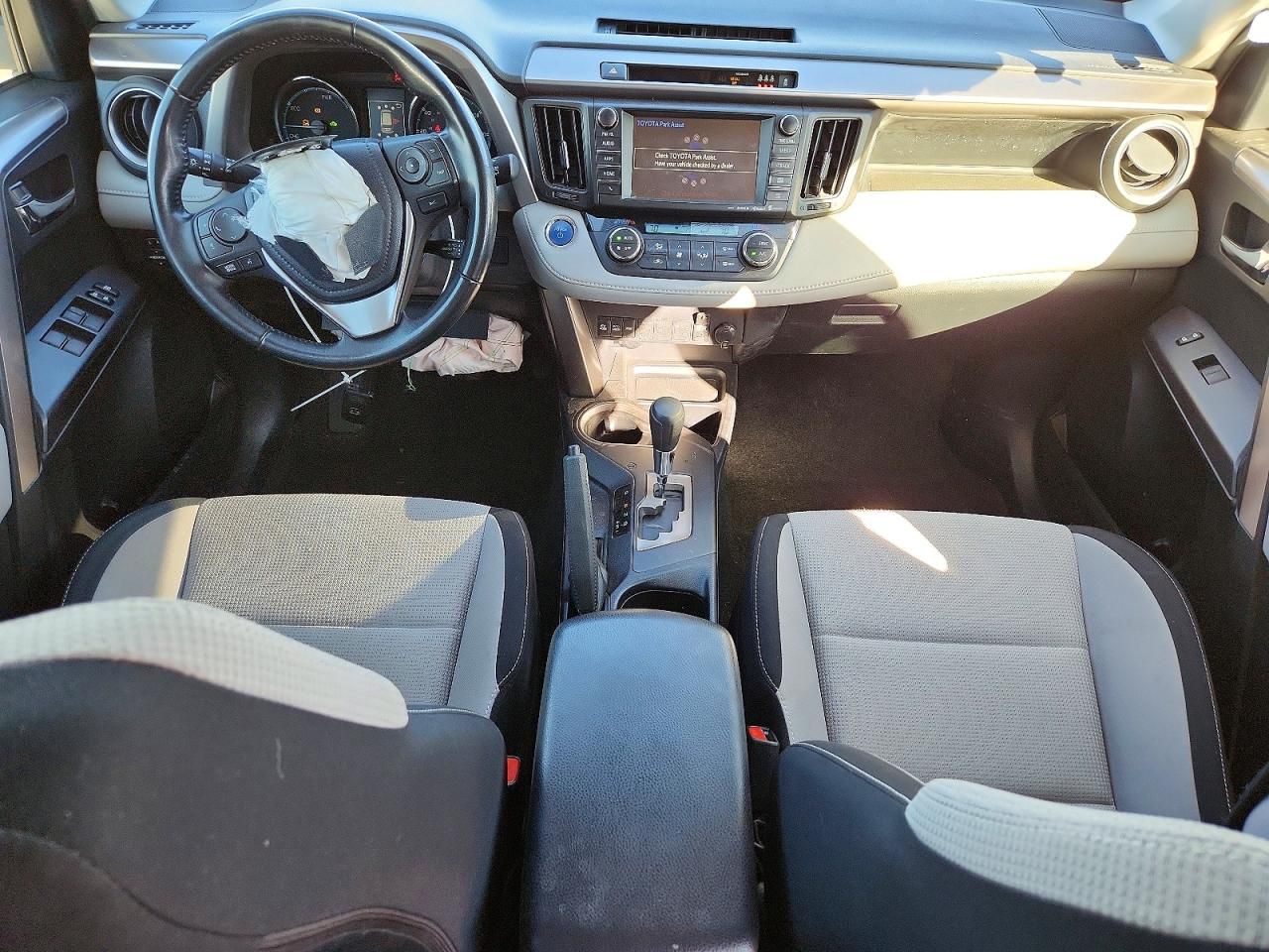 2018 Toyota Rav4 hv le