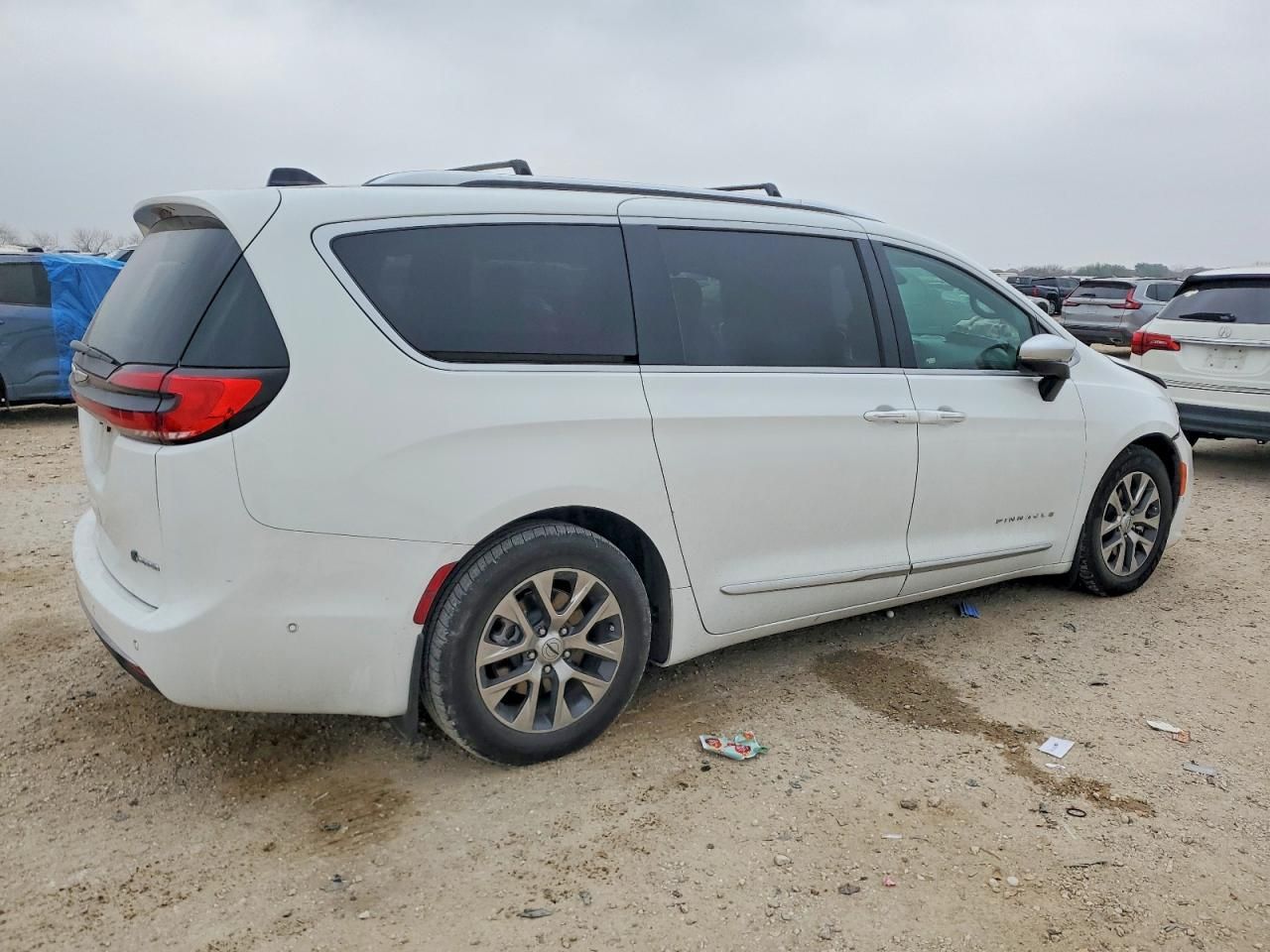 2023 Chrysler Pacifica Hybrid Pinnacle
