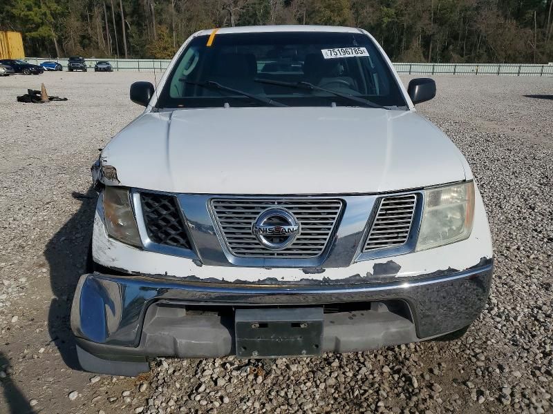 2007 Nissan Frontier Crew cab le