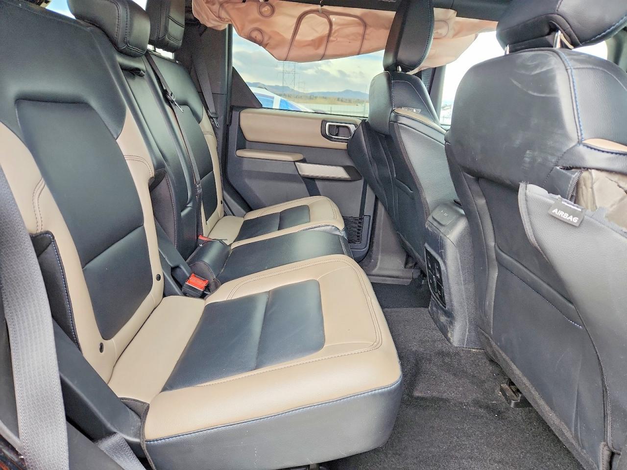 2023 Ford Bronco Base