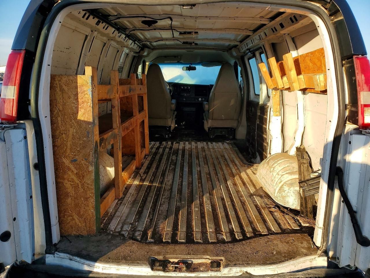 2017 Chevrolet Express G2500