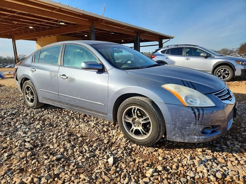 2011 Nissan Altima Base