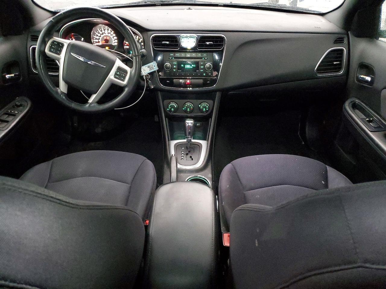 2013 Chrysler 200 Touring