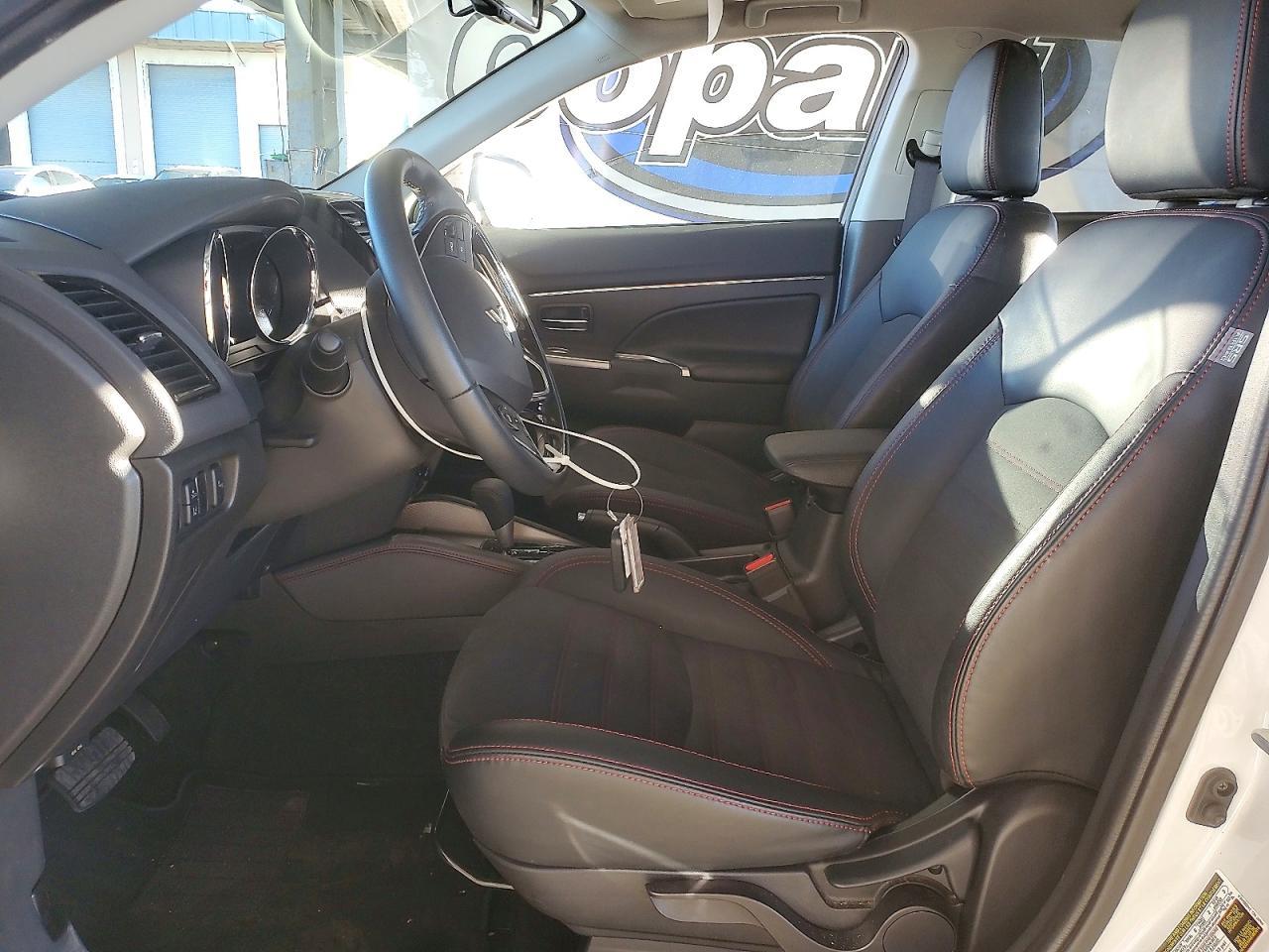 2025 Mitsubishi Outlander Sport s