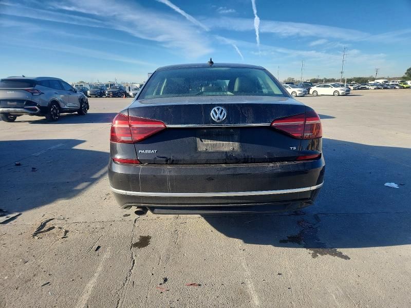 2017 Volkswagen Passat R-line