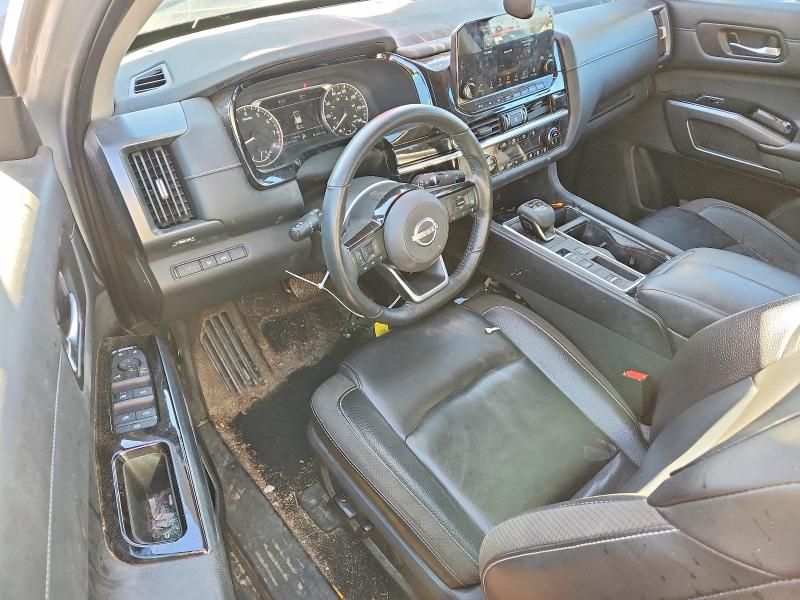 2023 Nissan Pathfinder sl