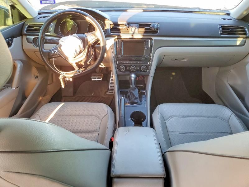 2017 Volkswagen Passat R-line